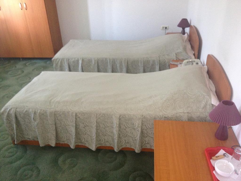 Hotel Lotus アラド 部屋 写真